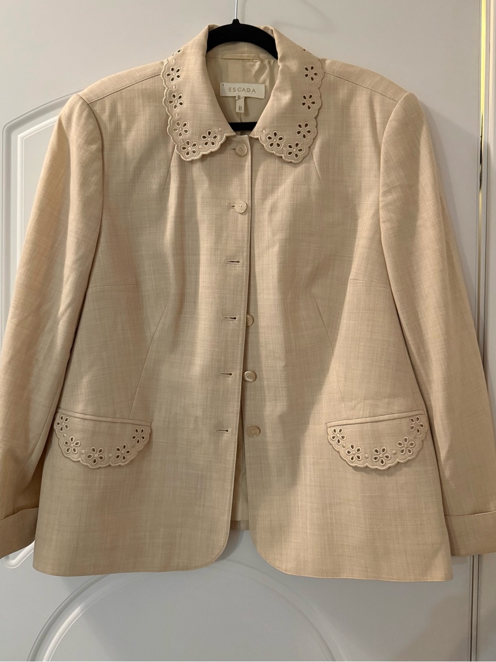 Escada Beige Eyelet-Collar New Wool vintage blazer sz46